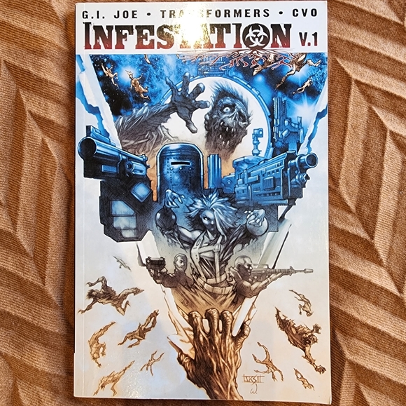Infestation Vol 1 - Picture 1 of 6